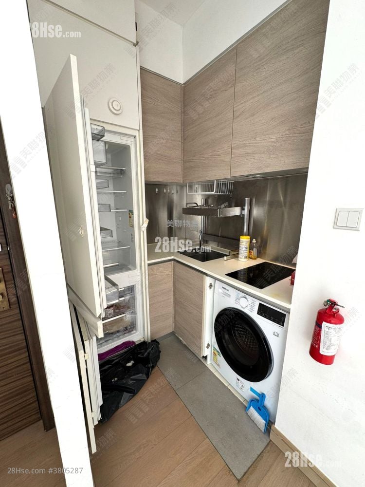 The Reach Sell 2 Bedrooms , 1 Bathroom 443 ft²