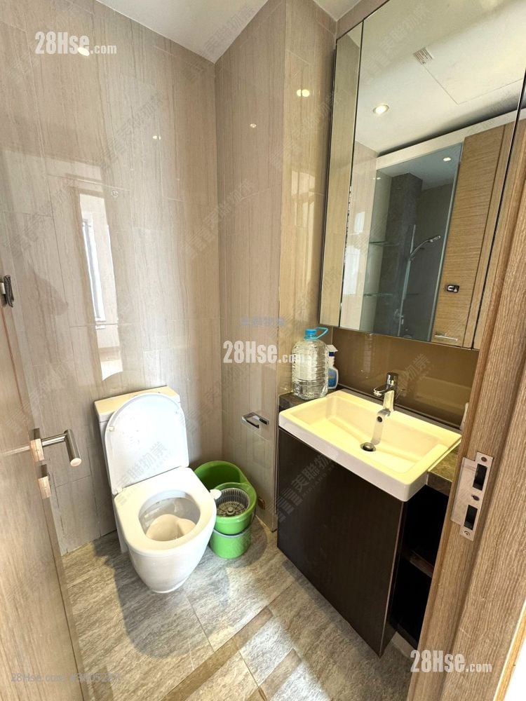 The Reach Sell 2 Bedrooms , 1 Bathroom 443 ft²