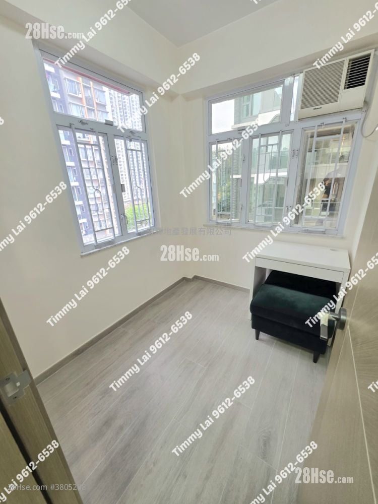 Wai Pont House Sell 2 Bedrooms , 1 Bathroom 292 ft²