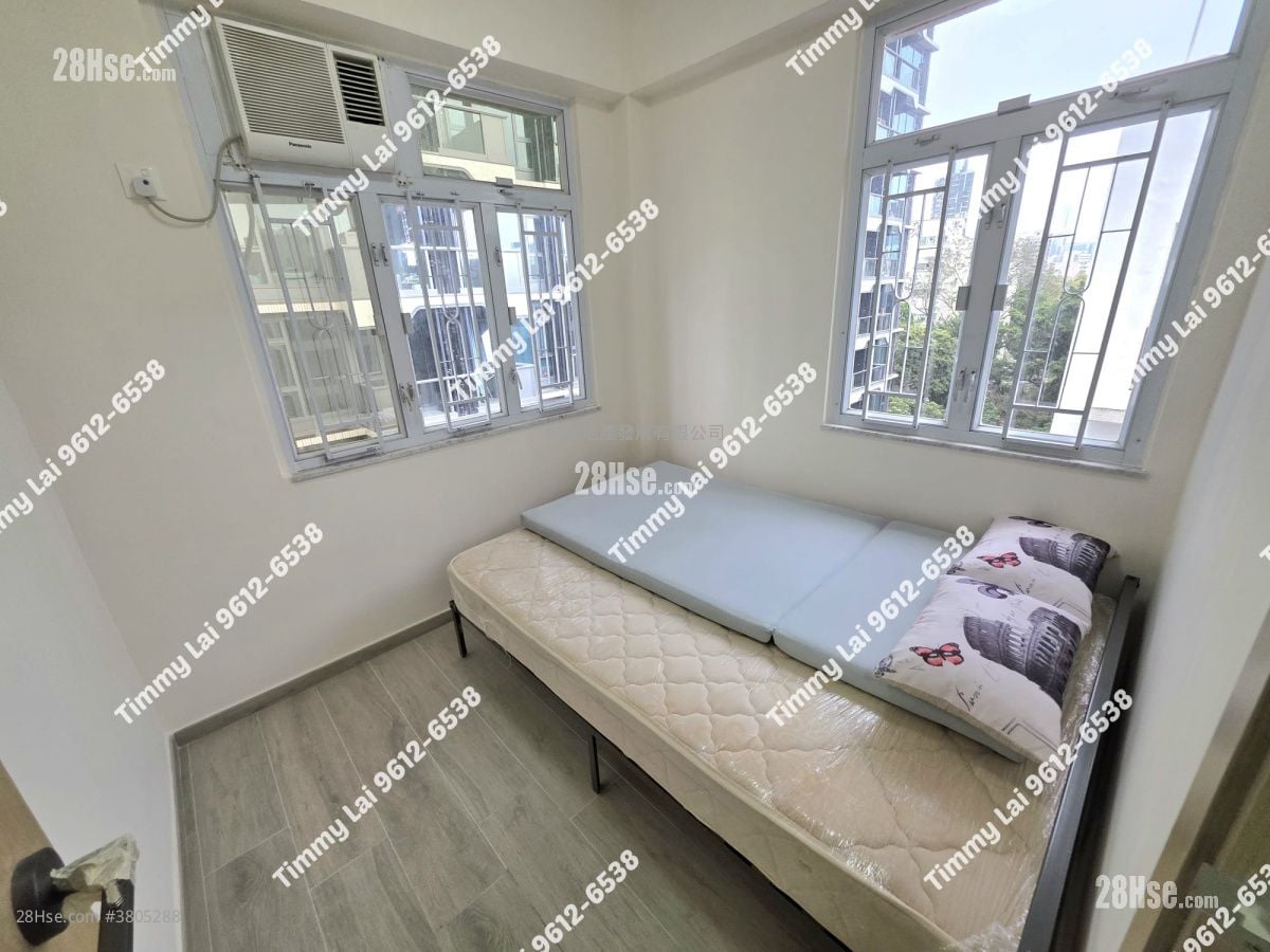 Wai Pont House Sell 2 Bedrooms , 1 Bathroom 292 ft²