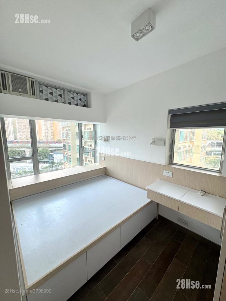 Mountain Shore Sell 2 Bedrooms , 1 Bathroom 482 ft²