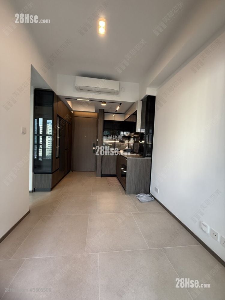 Cullinan Sky Sell 2 Bedrooms , 1 Bathroom 437 ft²