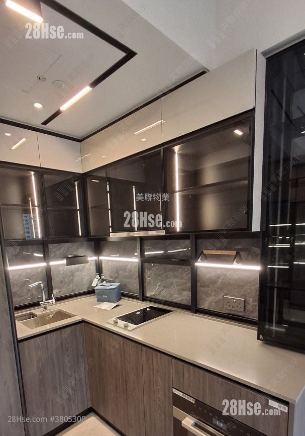 Cullinan Sky Sell 2 Bedrooms , 1 Bathroom 437 ft²