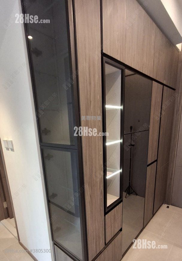 Cullinan Sky Sell 2 Bedrooms , 1 Bathroom 437 ft²