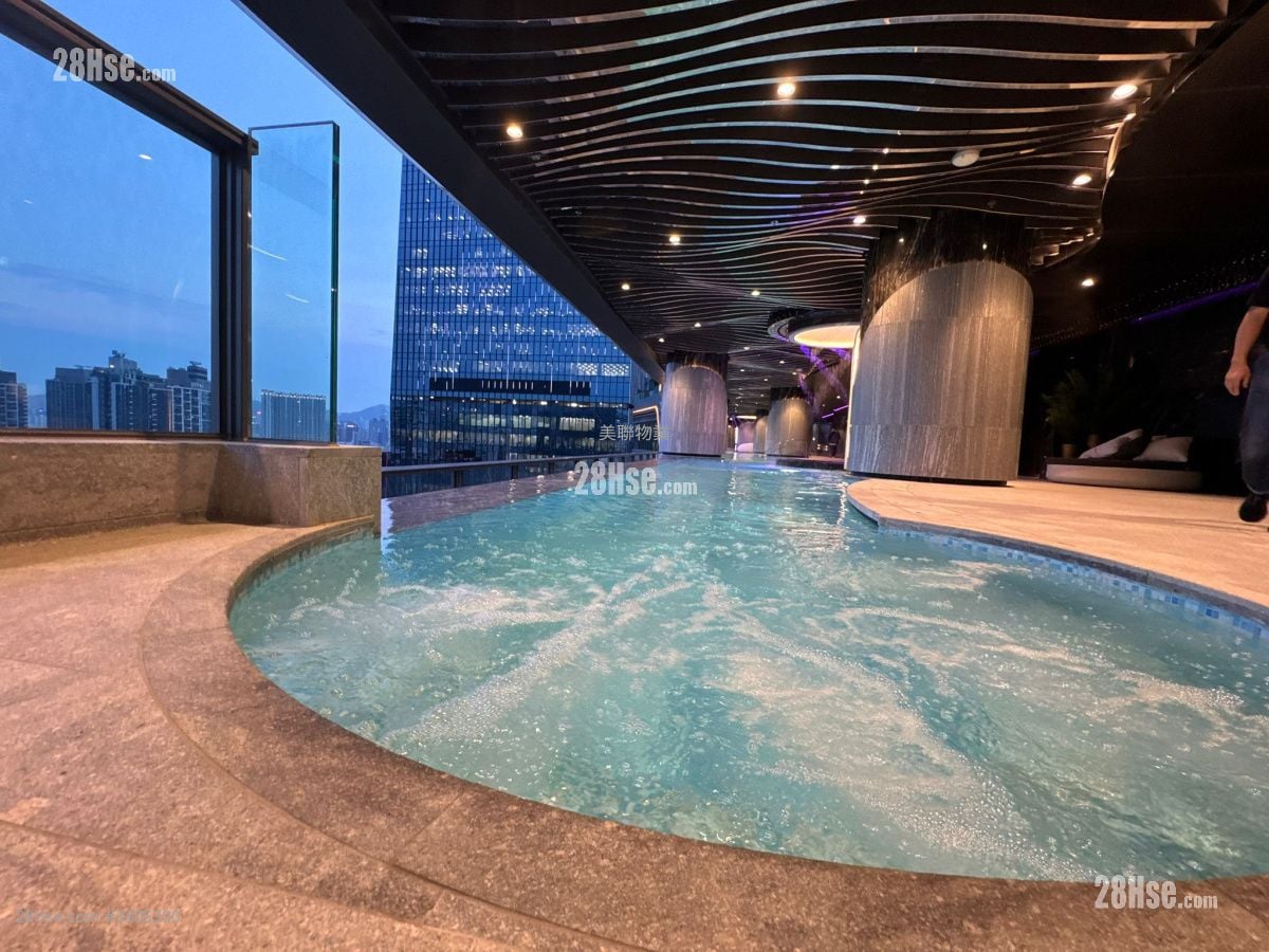 Cullinan Sky Sell 2 Bedrooms , 1 Bathroom 437 ft²