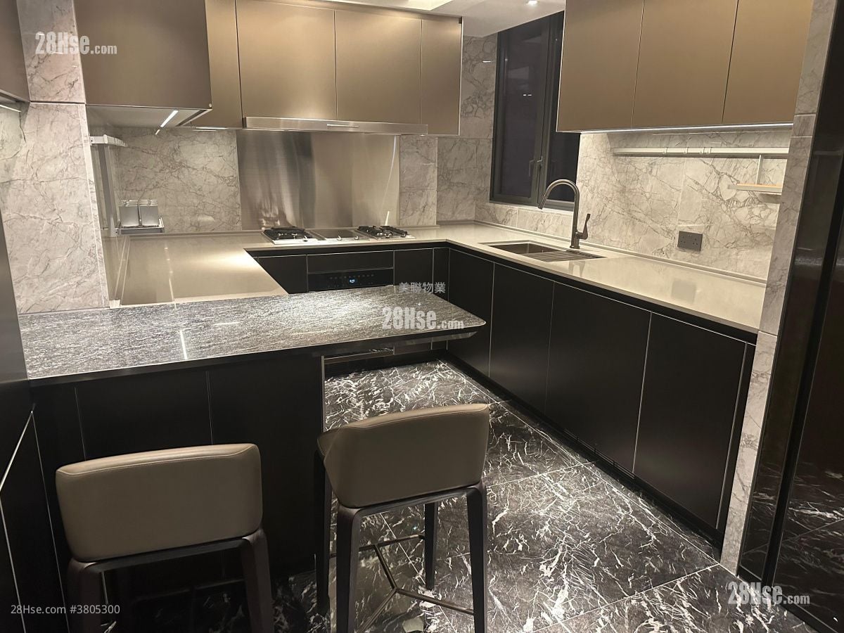 Cullinan Sky Sell 2 Bedrooms , 1 Bathroom 437 ft²