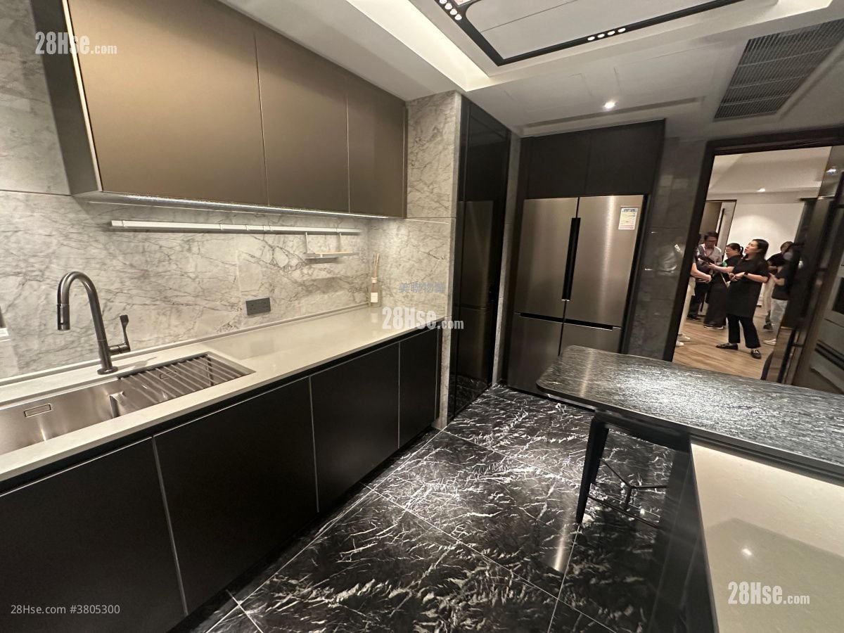 Cullinan Sky Sell 2 Bedrooms , 1 Bathroom 437 ft²