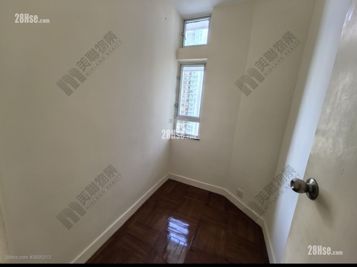 海怡半岛 售盘 3 房 , 2 浴室 590 平方尺