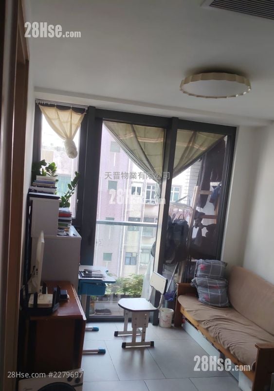 Downtown 38 Sell 1 Bedroom , 1 Bathroom 301 ft²