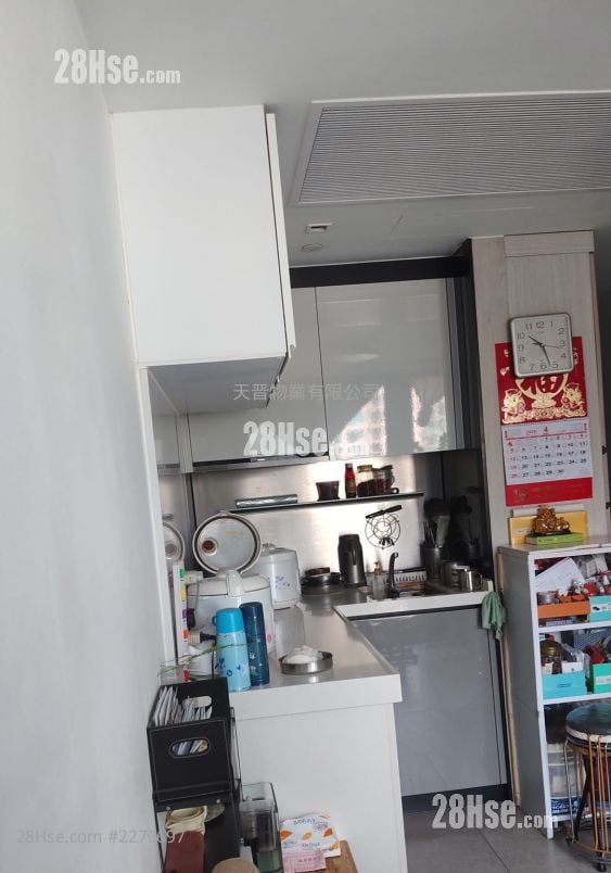 Downtown 38 Sell 1 Bedroom , 1 Bathroom 301 ft²