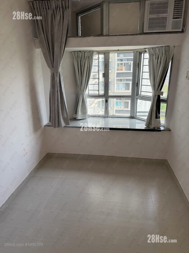 Kingswood Villas Rental 3 Bedrooms , 1 Bathroom 549 ft²