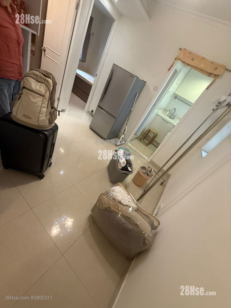 Faerie Court Rental 2 Bedrooms , 1 Bathroom 309 ft²