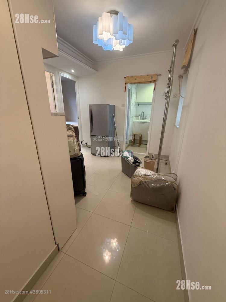 Faerie Court Rental 2 Bedrooms , 1 Bathroom 309 ft²