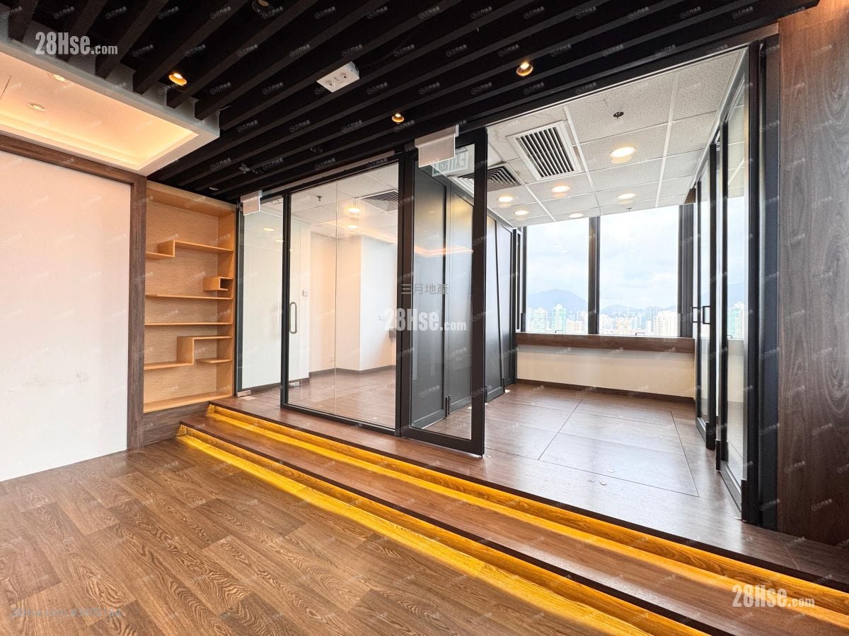 Le Diamant Sell Studio , 1 Toilet 1,090 ft²