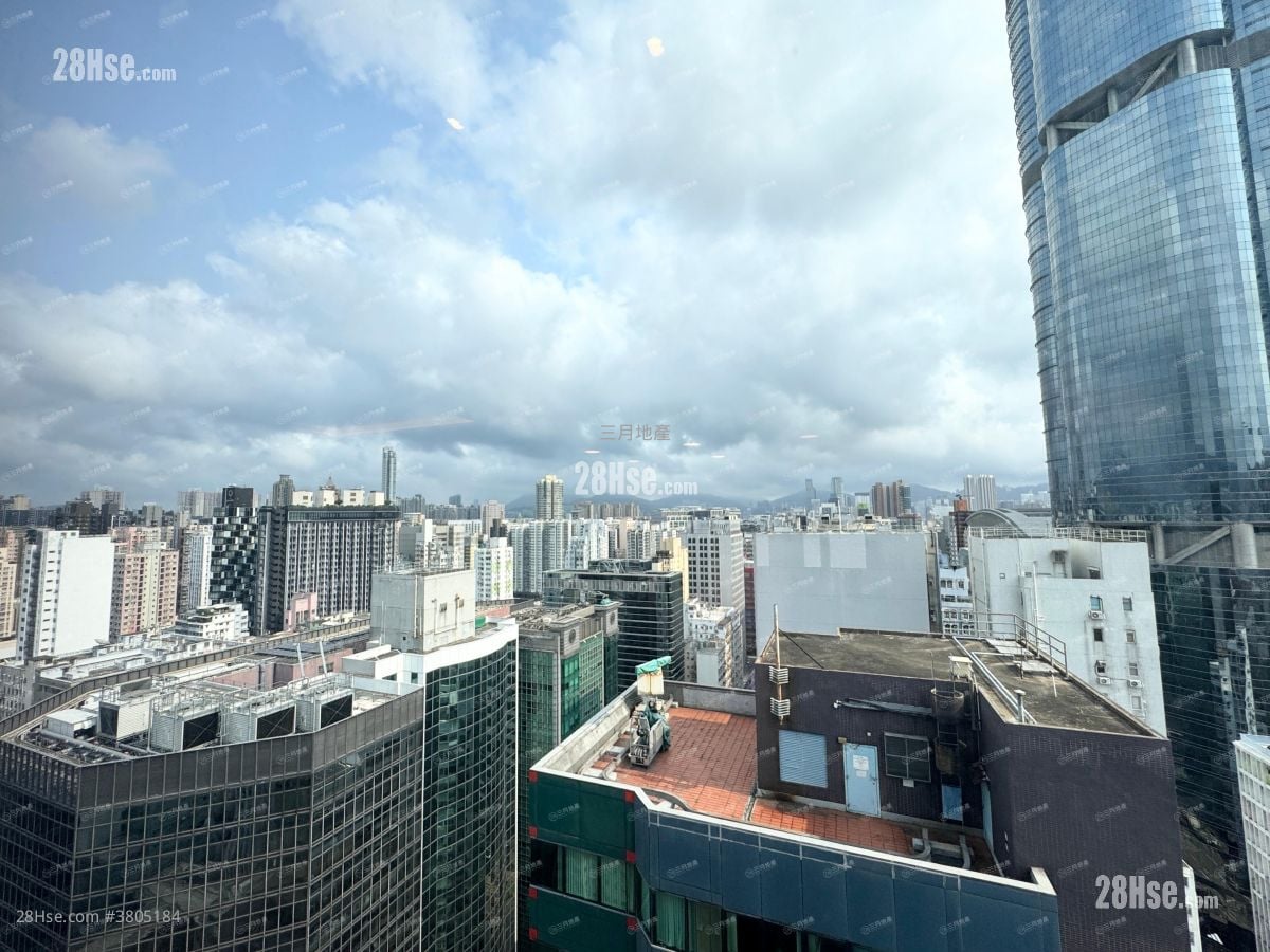 Le Diamant Sell Studio , 1 Toilet 1,090 ft²