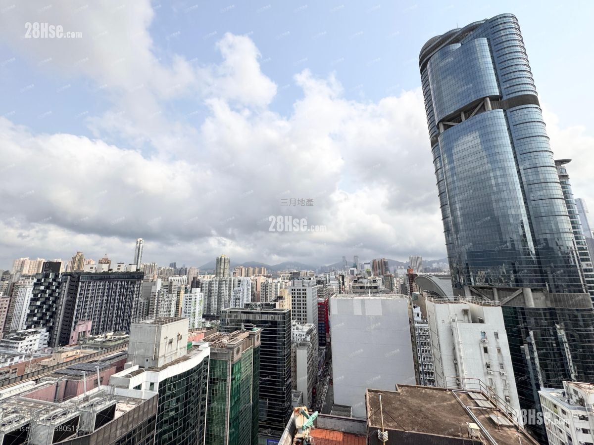 Le Diamant Sell Studio , 1 Toilet 1,090 ft²