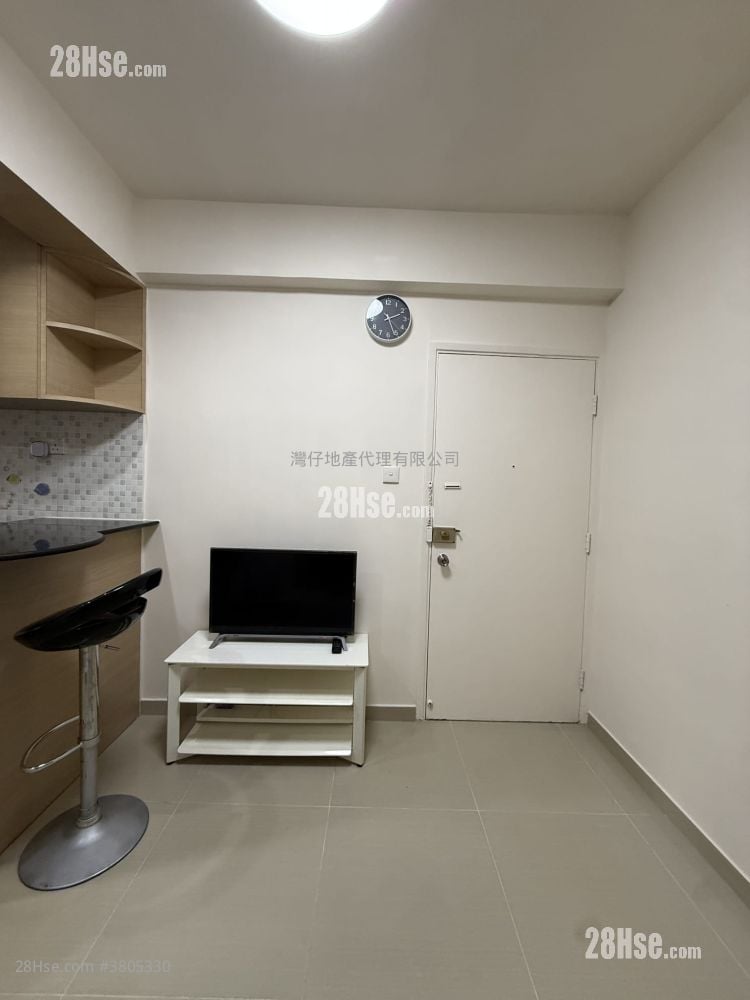 Cactus Mansion Rental 2 Bedrooms , 1 Bathroom 311 ft²