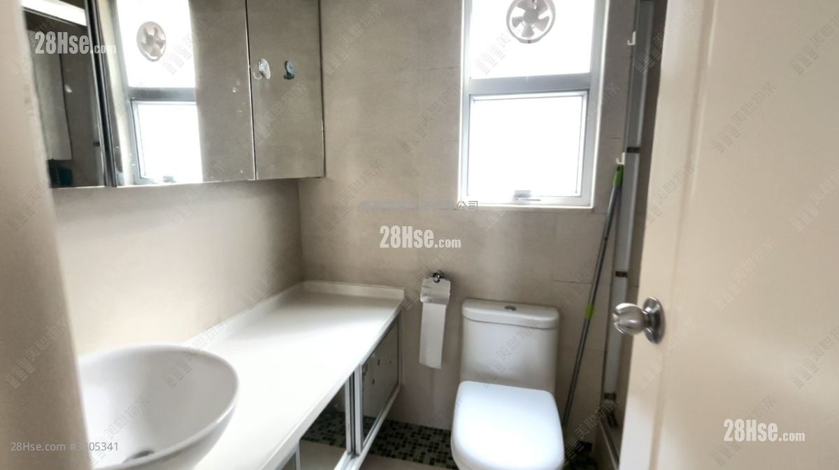 Uptown Plaza Sell 2 Bedrooms 465 ft²