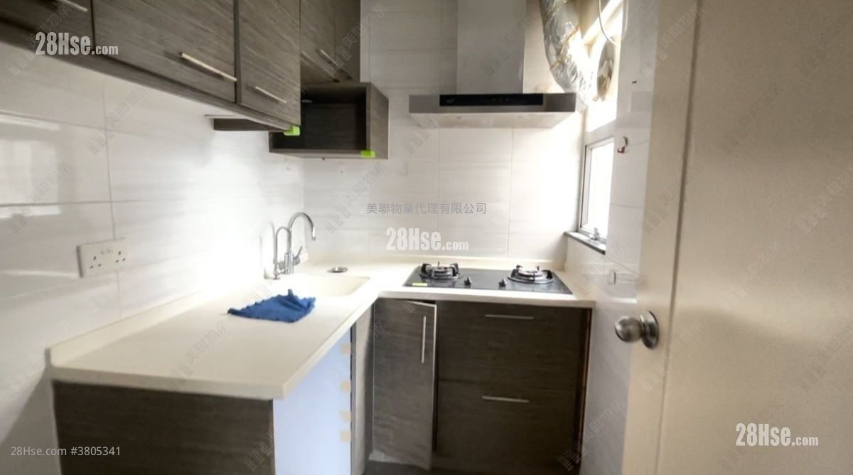 Uptown Plaza Sell 2 Bedrooms 465 ft²