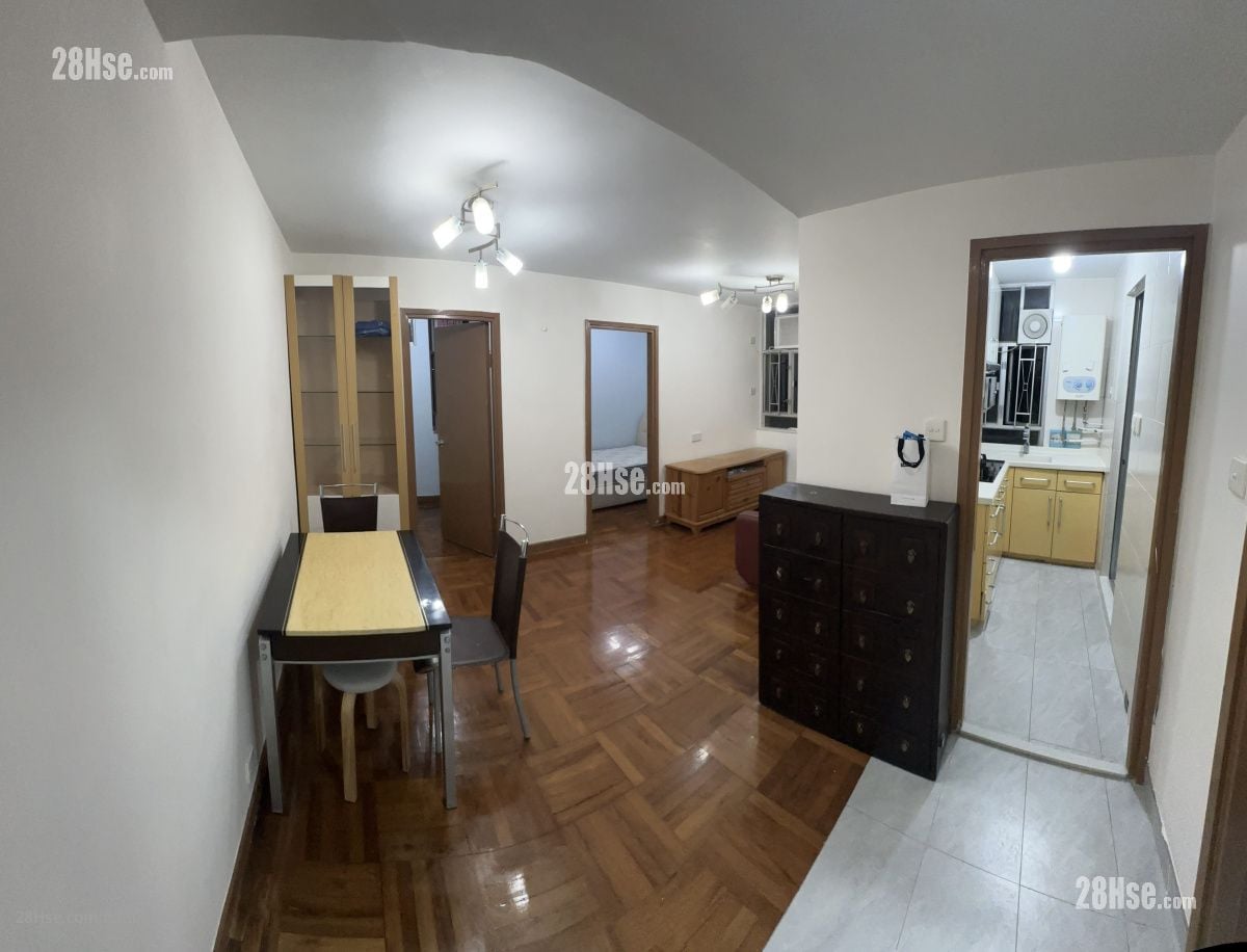 龙蟠苑 租盘 2 房 , 1 浴室 430 平方尺