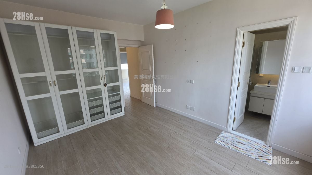 Kaiser's Mansion Sell 3 Bedrooms , 2 Bathrooms 1,061 ft²