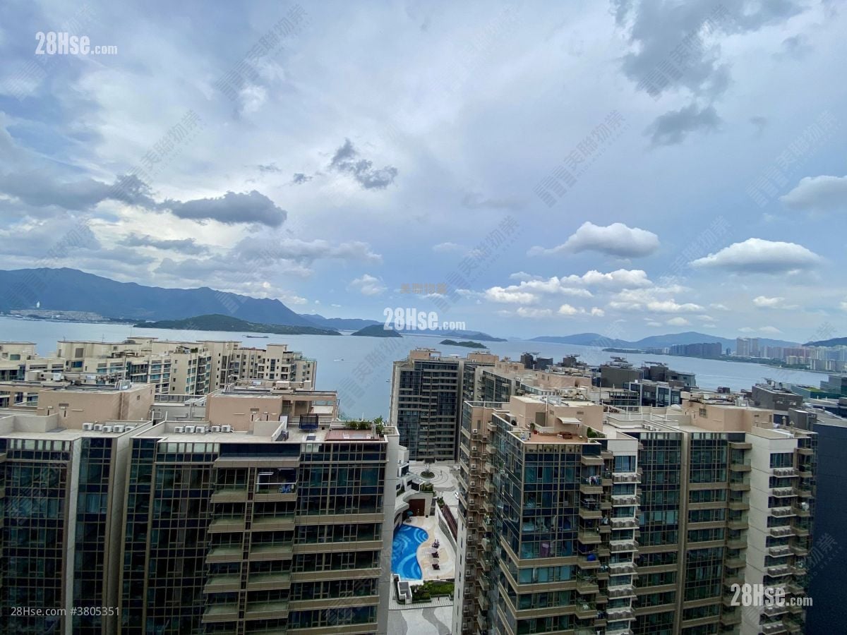 Centra Horizon Rental 2 Bedrooms , 2 Bathrooms 620 ft²