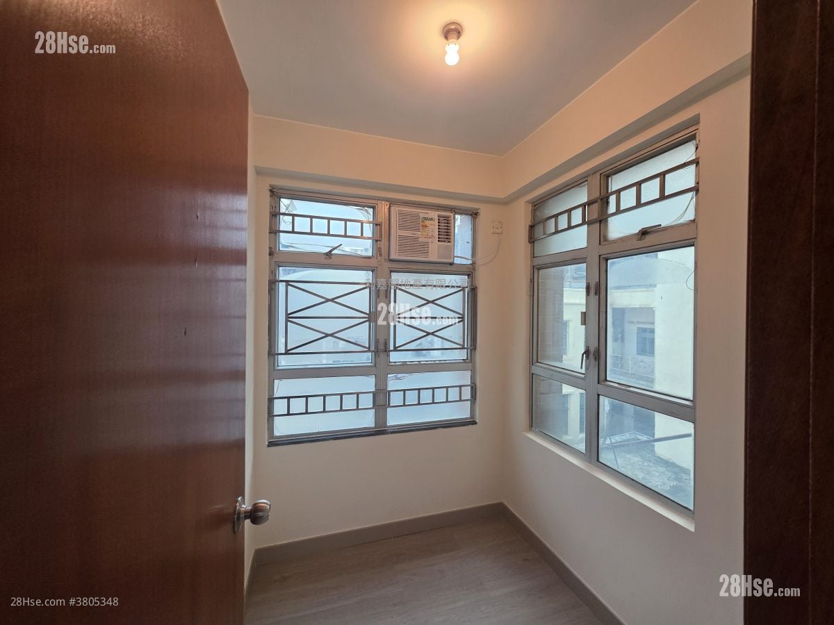 兆昌大厦 售盘 2 房 , 1 浴室 255 平方尺