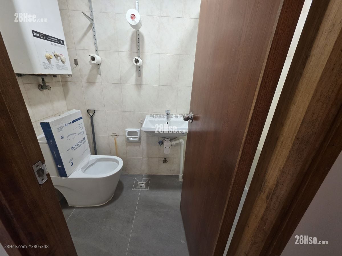 兆昌大厦 售盘 2 房 , 1 浴室 255 平方尺