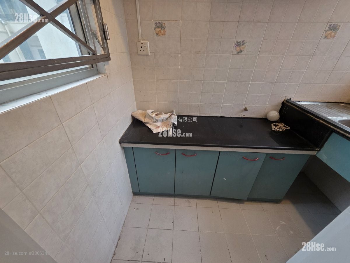 兆昌大厦 售盘 2 房 , 1 浴室 255 平方尺