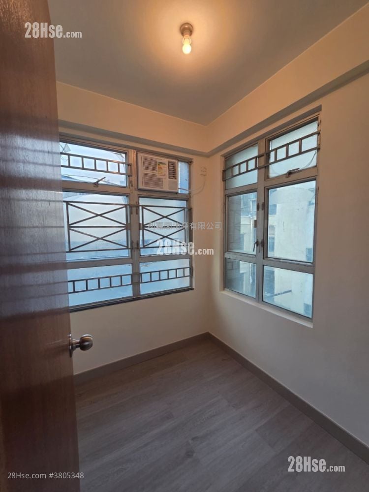 兆昌大厦 售盘 2 房 , 1 浴室 255 平方尺