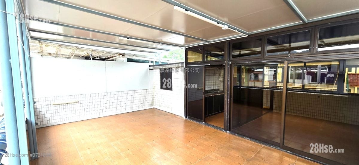 Village Rental 2 Bedrooms , 1 Bathroom 600 ft²