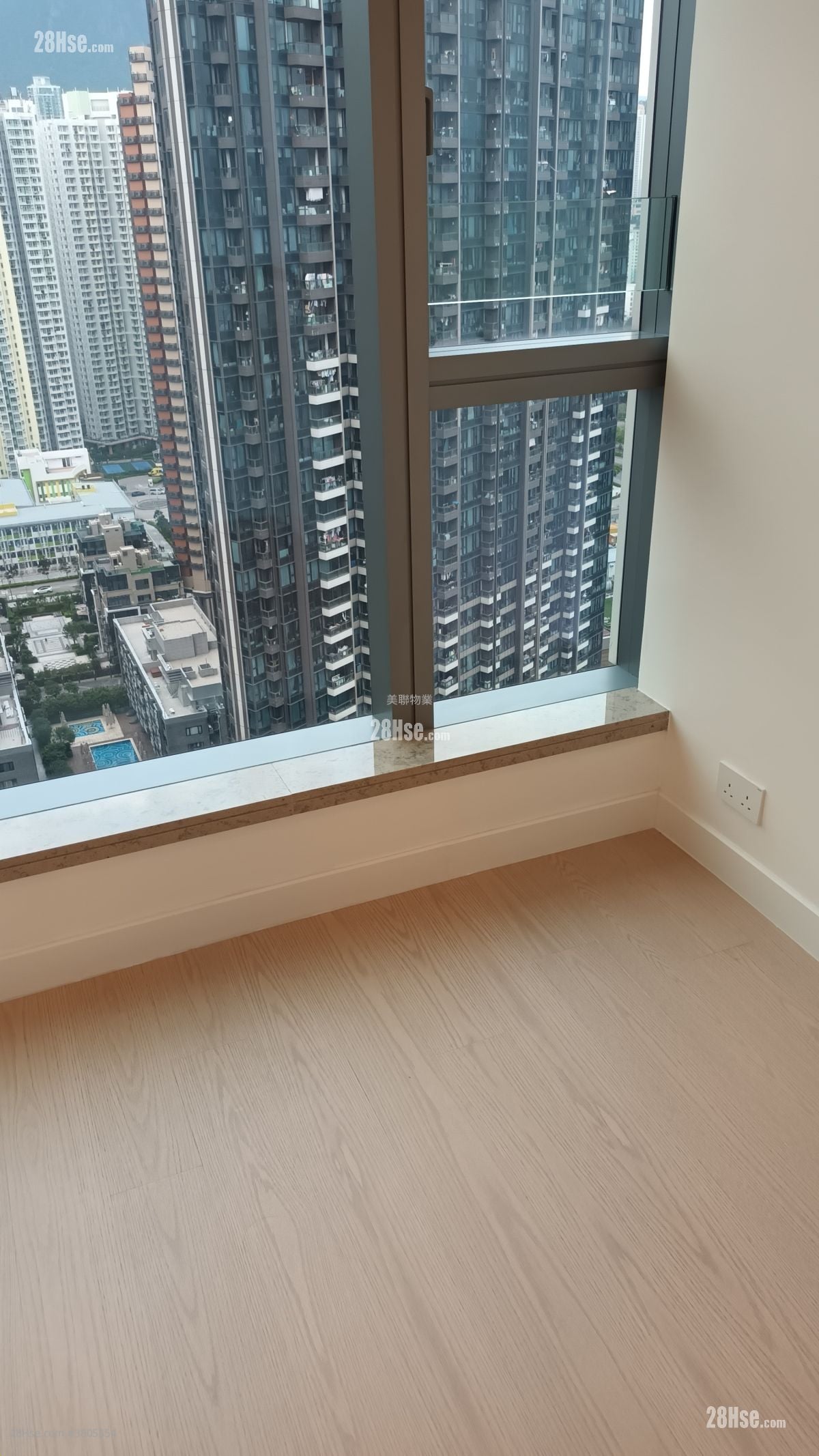 Monaco Rental 2 Bedrooms , 1 Bathroom 678 ft²