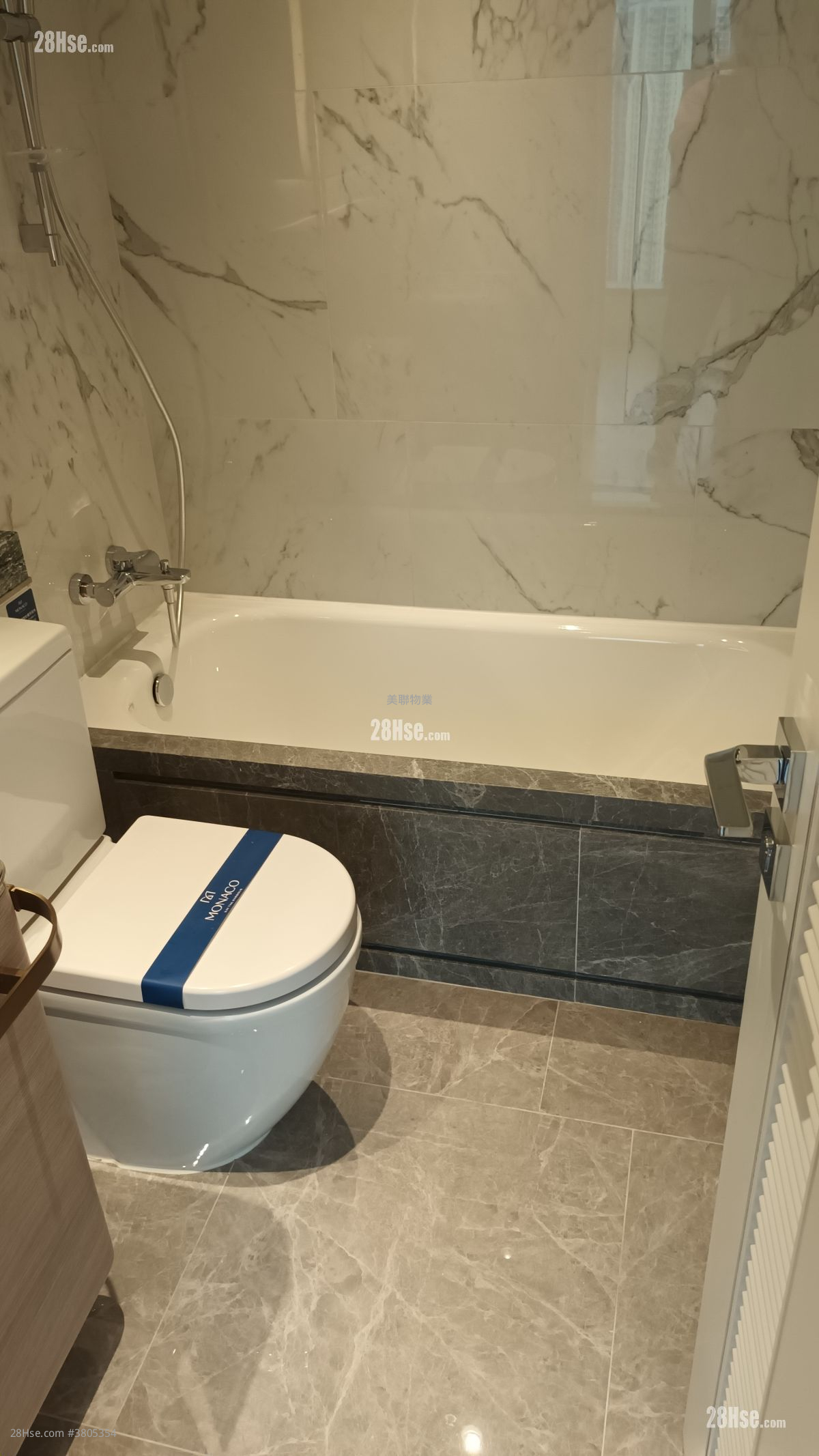 Monaco Rental 2 Bedrooms , 1 Bathroom 678 ft²