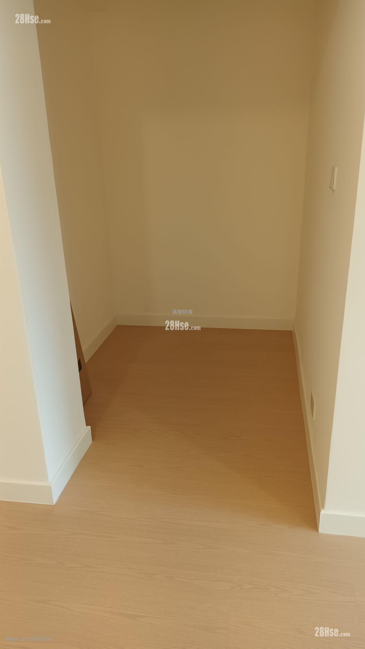 Monaco Rental 2 Bedrooms , 1 Bathroom 678 ft²