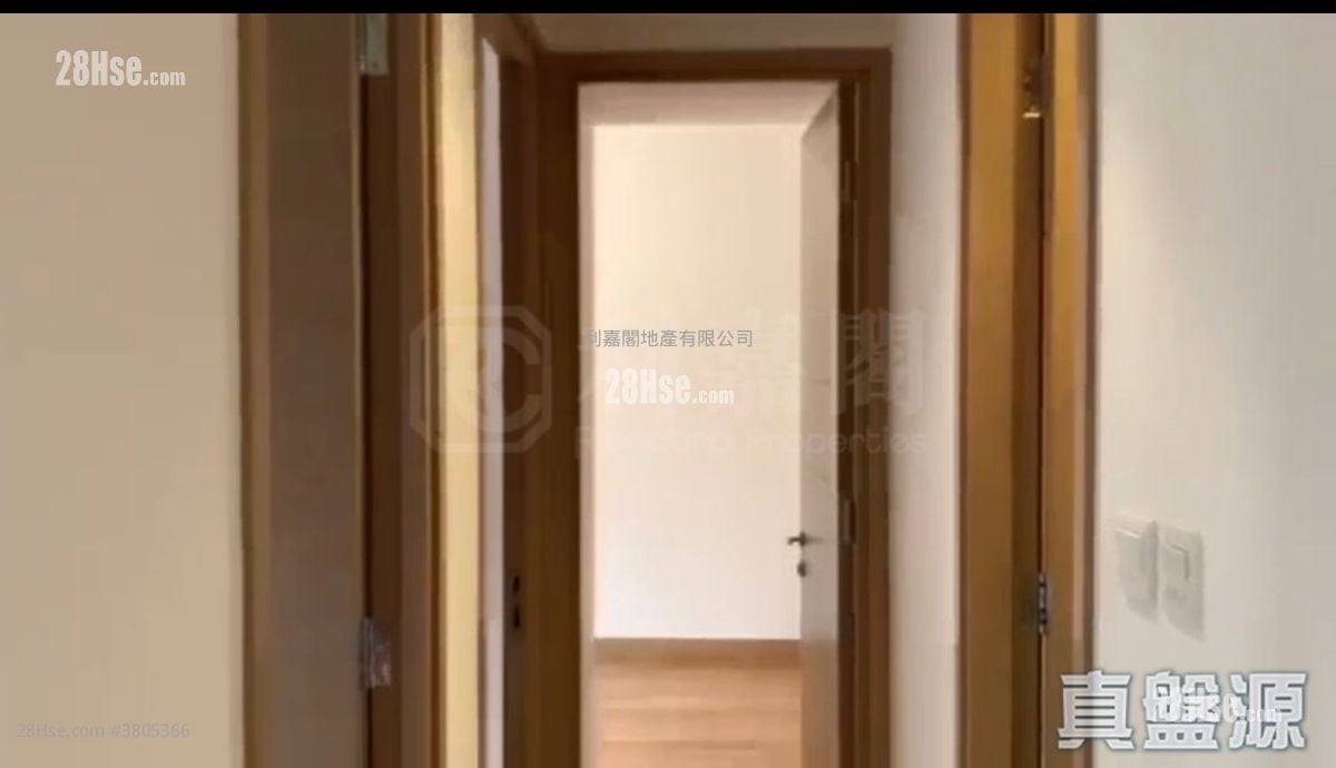 Island Crest Sell 2 Bedrooms , 1 Bathroom 555 ft²