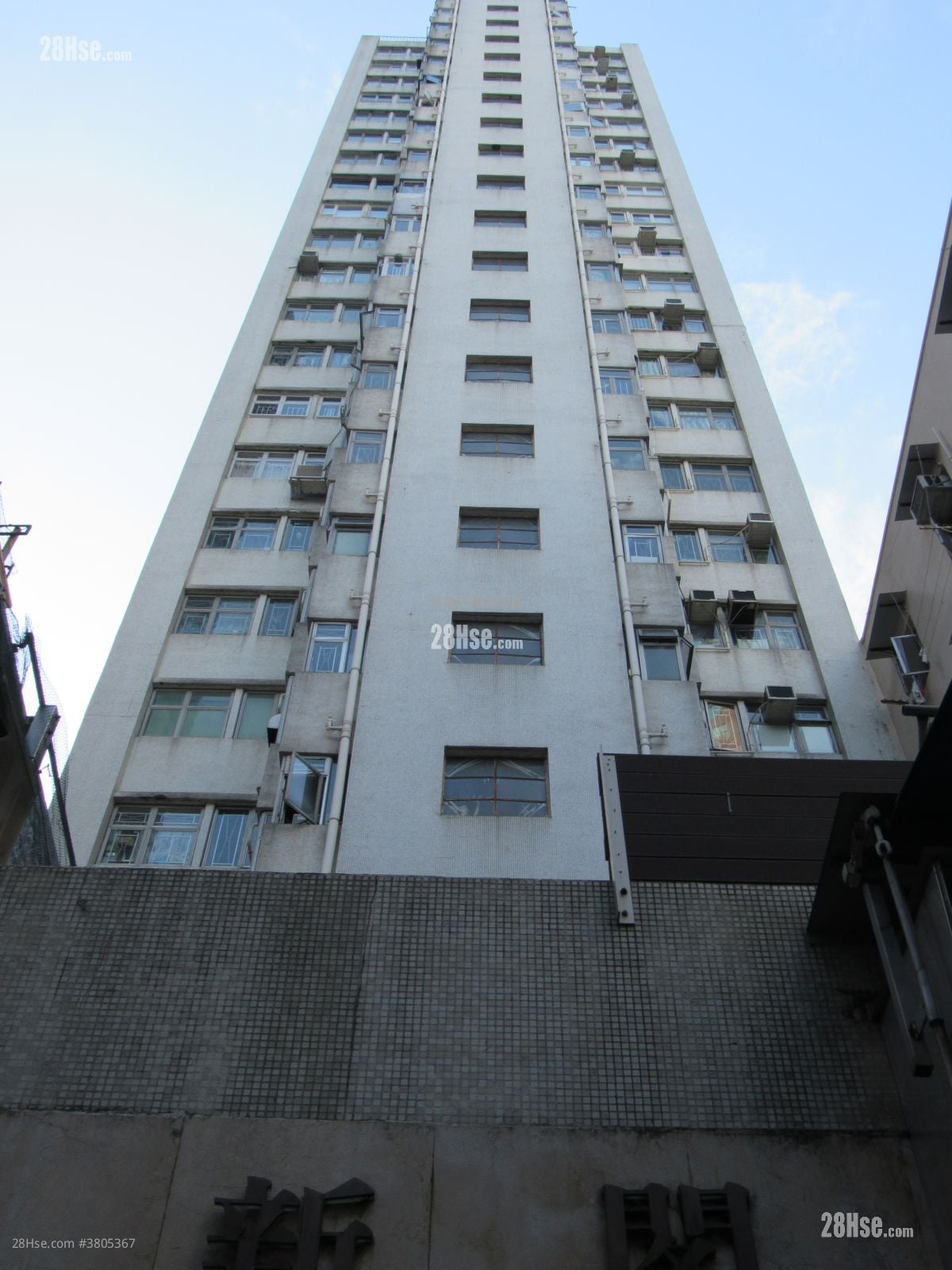 Sunny Court Rental 2 Bedrooms 340 ft²