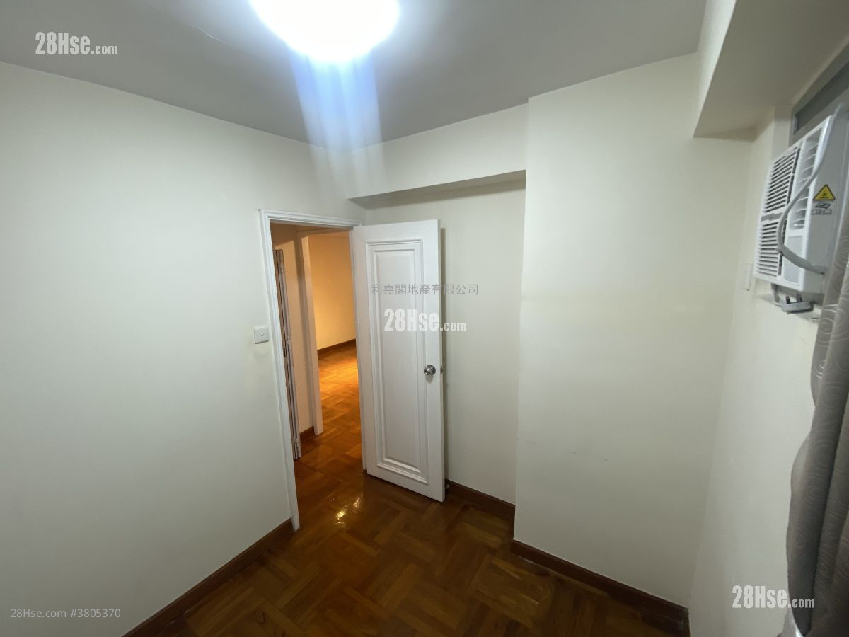 美孚新邨 售盘 2 房 , 1 浴室 533 平方尺