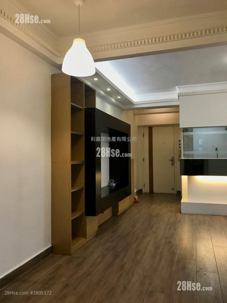 Mei Foo Sun Chuen Sell 3 Bedrooms , 1 Bathroom 579 ft²