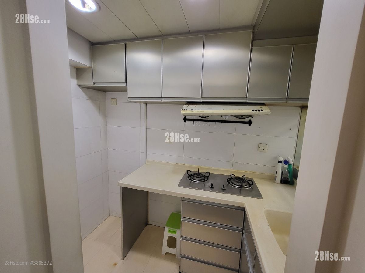 Mei Foo Sun Chuen Sell 3 Bedrooms , 1 Bathroom 579 ft²