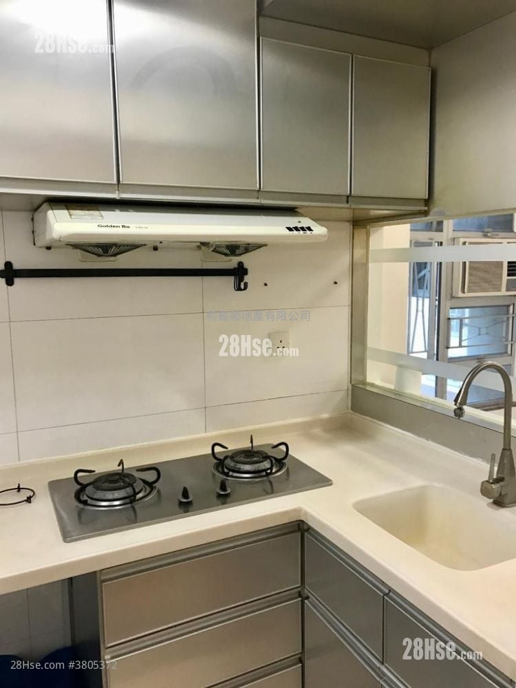 Mei Foo Sun Chuen Sell 3 Bedrooms , 1 Bathroom 579 ft²