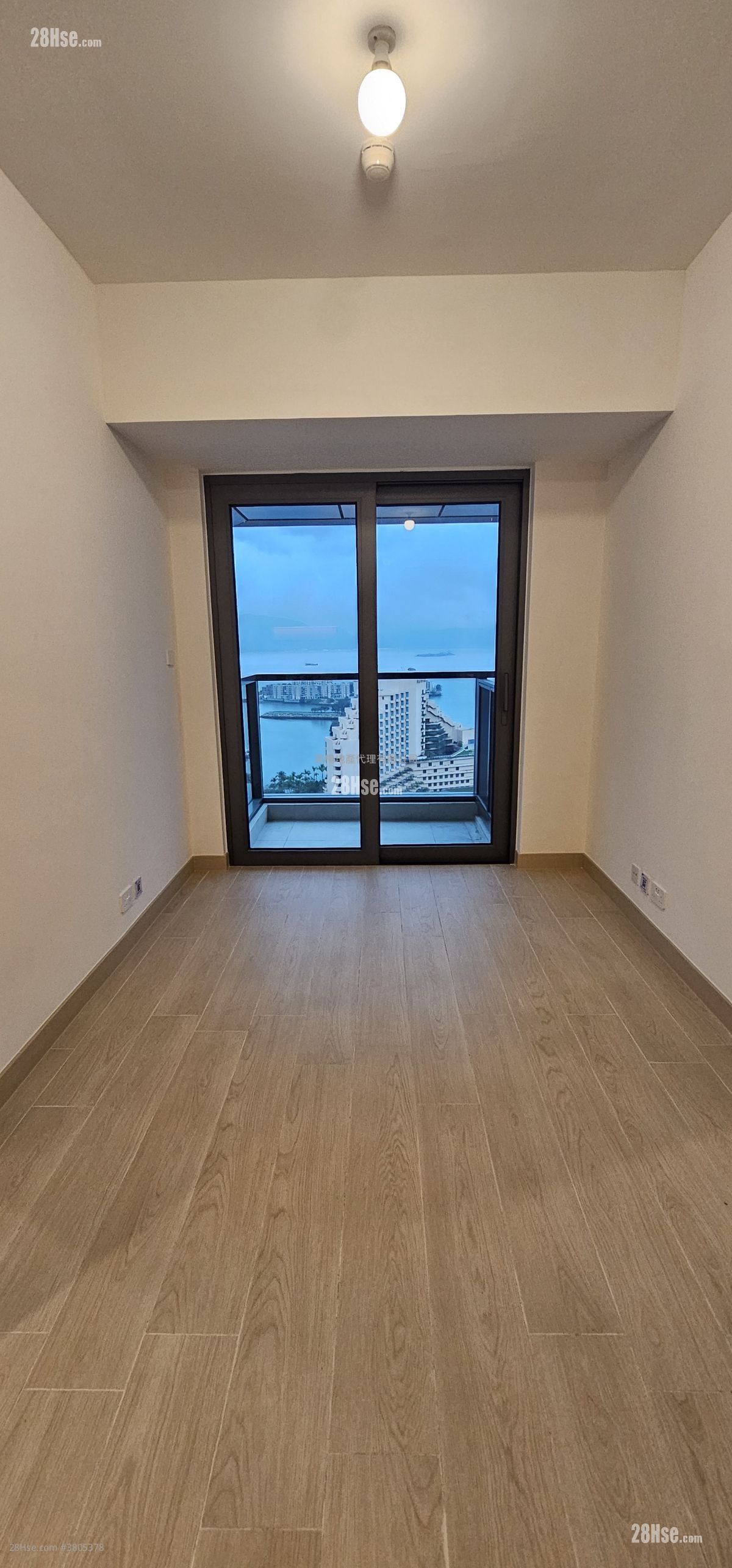 黃金海灣 租盤 2 房 448 平方呎