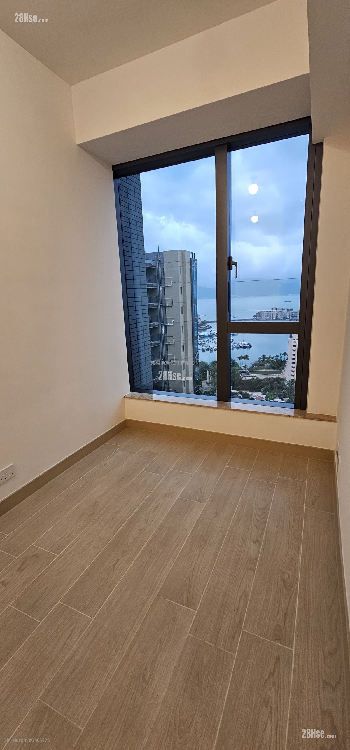 黃金海灣 租盤 2 房 448 平方呎