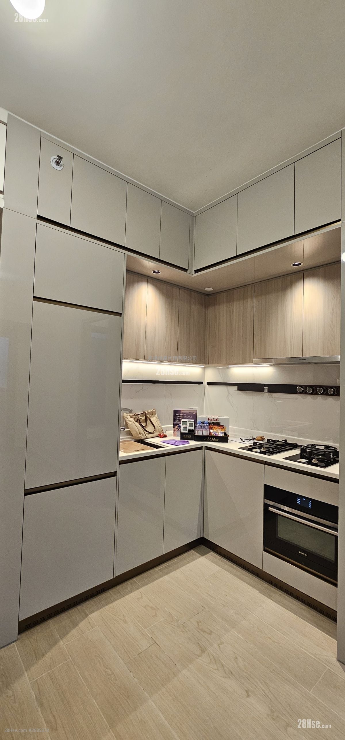 黃金海灣 租盤 2 房 448 平方呎