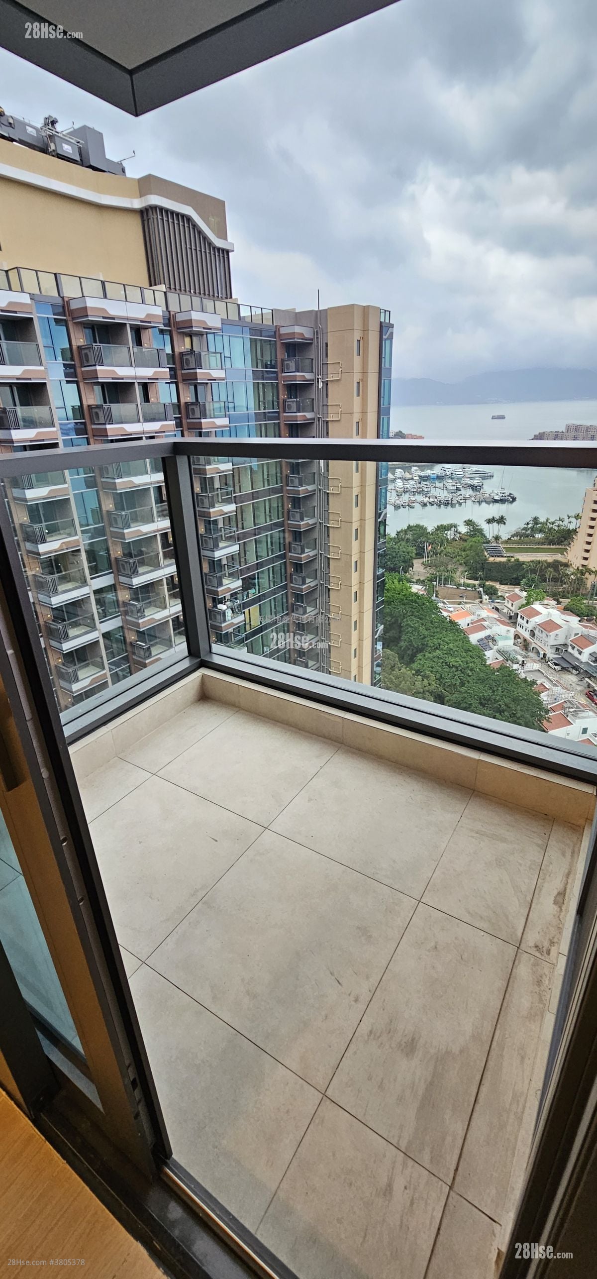 黃金海灣 租盤 2 房 448 平方呎