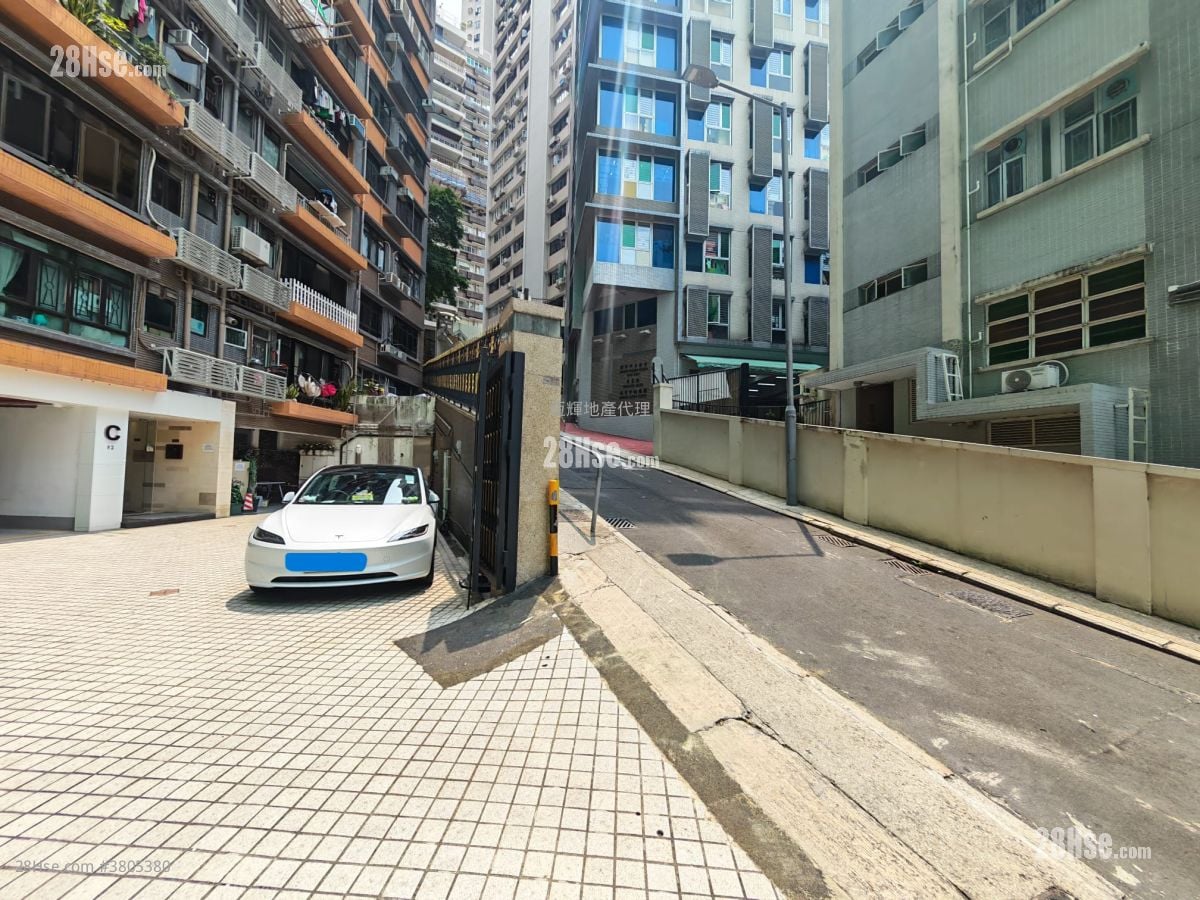 礼贤阁 售盘 3 房 , 1 浴室 1,009 平方尺