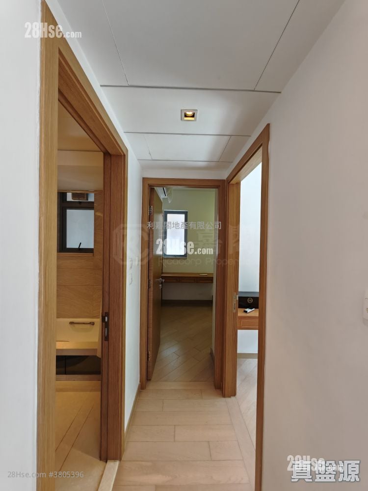 峻巒 售盤 2 房 504 平方呎