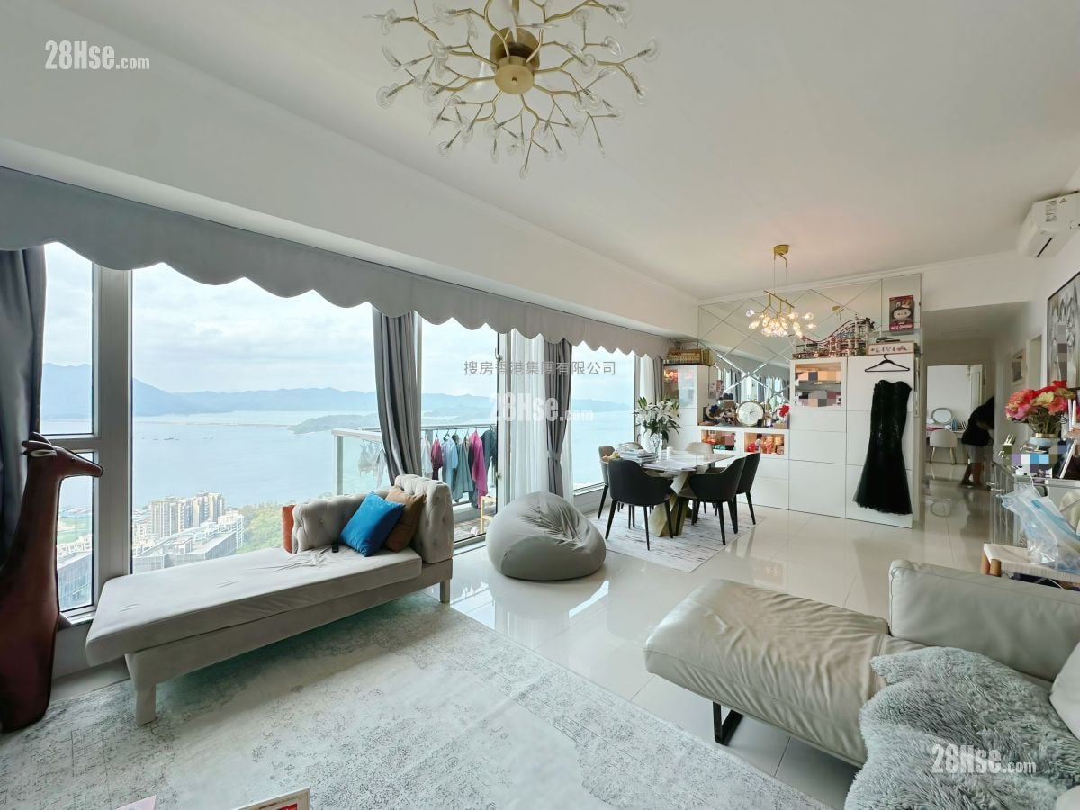 Lake Silver Sell 1,046 ft²