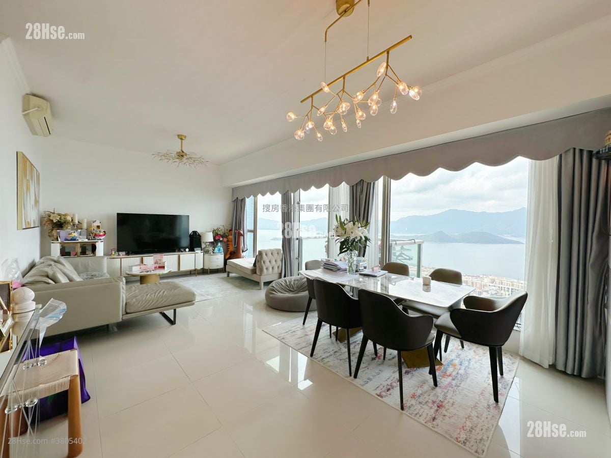 Lake Silver Sell 1,046 ft²