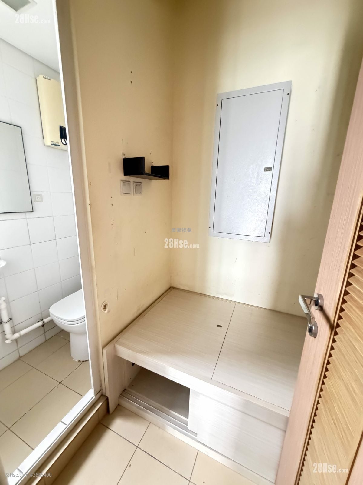 Grand Yoho Sell 3 Bedrooms , 3 Bathrooms 777 ft²