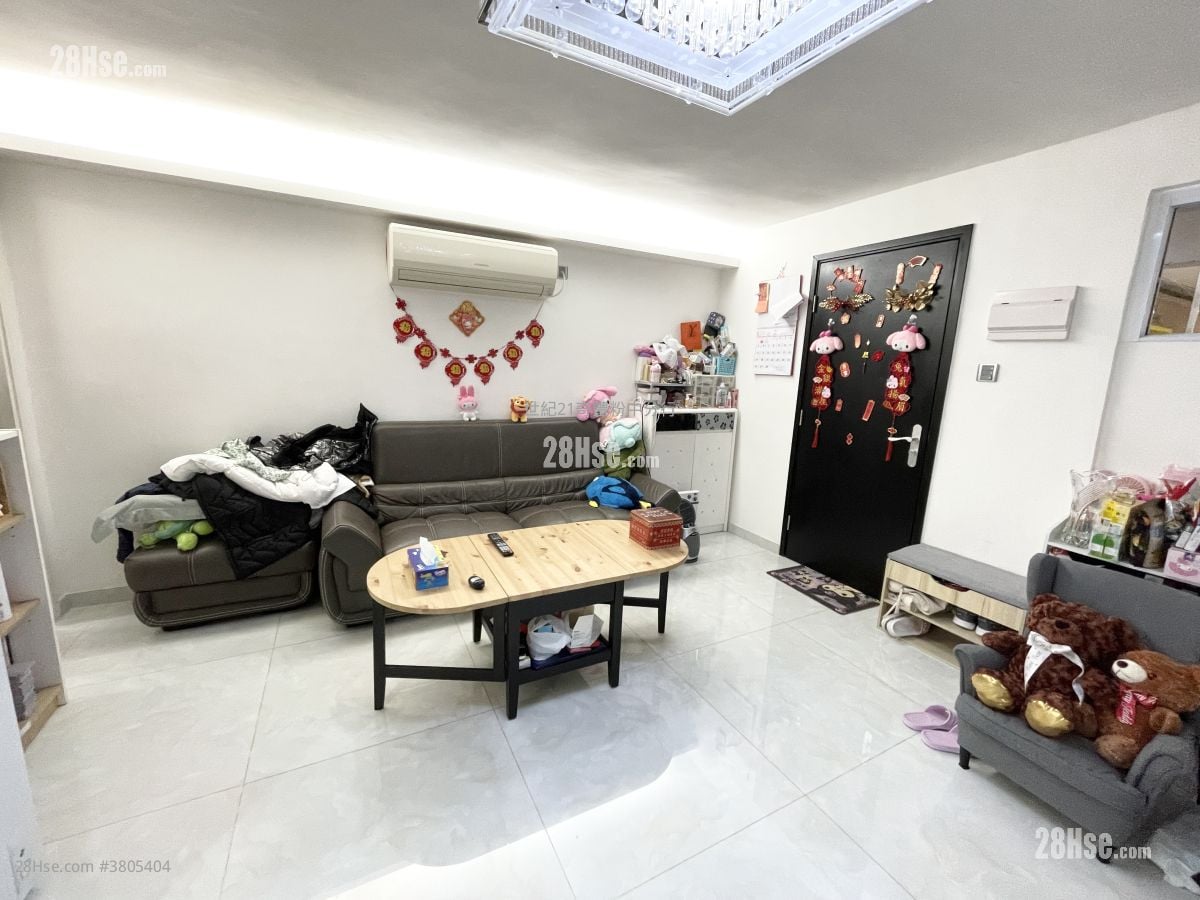 Cheung Wah Estate Sell 1 Bedroom , 1 Bathroom 423 ft²